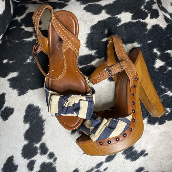 Jessica Simpson Shoes - Jessica Simpson Heeled Sandals Size 9